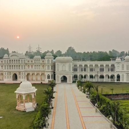 Kairvi Fort Resort Moradabad Exterior photo