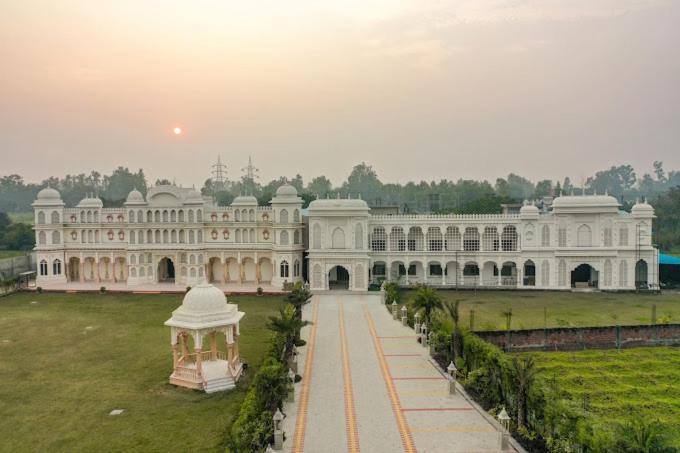 Kairvi Fort Resort Moradabad Exterior photo